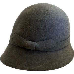 Vintage Philip Treacy London 100% Angora Crusha Cloche Gray Hat NEW